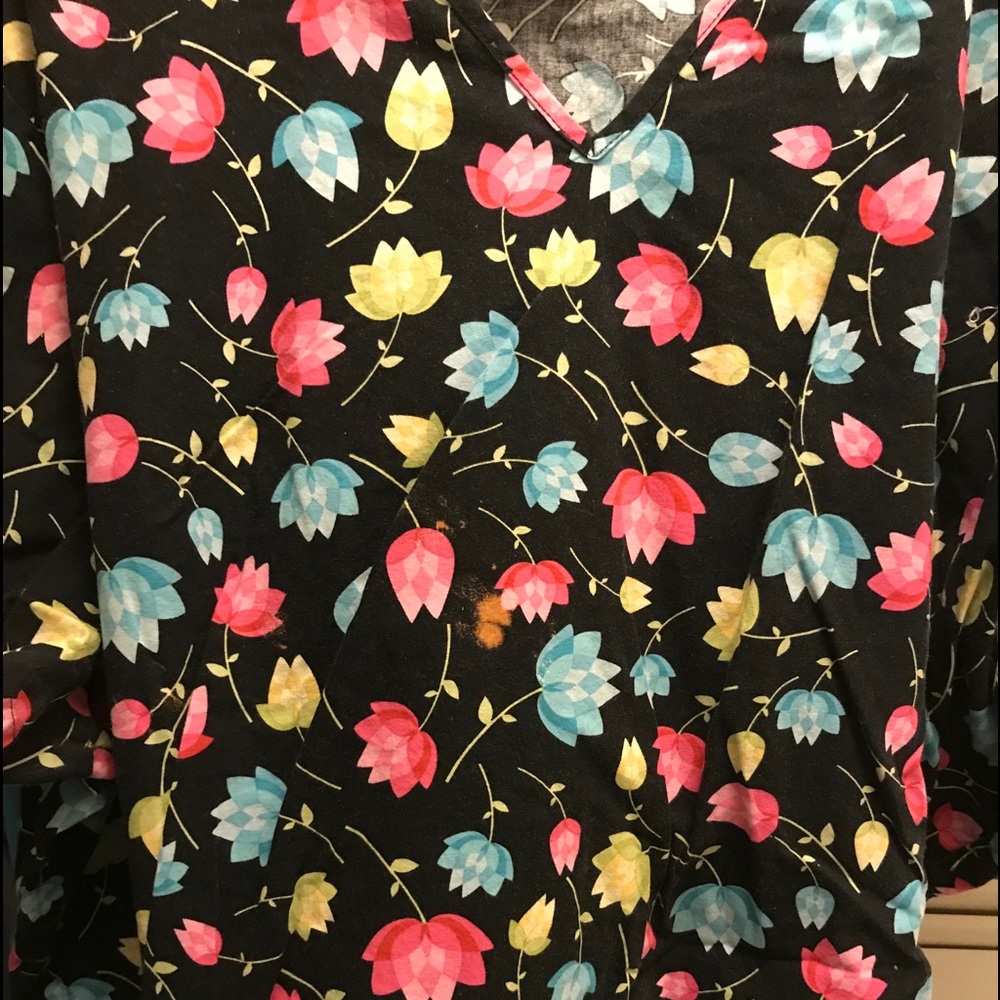 Nursing shirt size 5 xl
